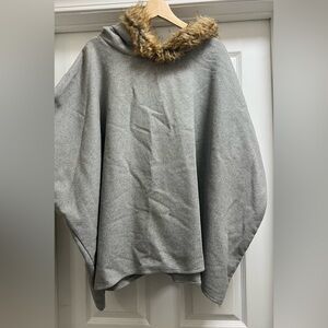 Cozy Faux-Fur Trim Hooded Poncho - Gray